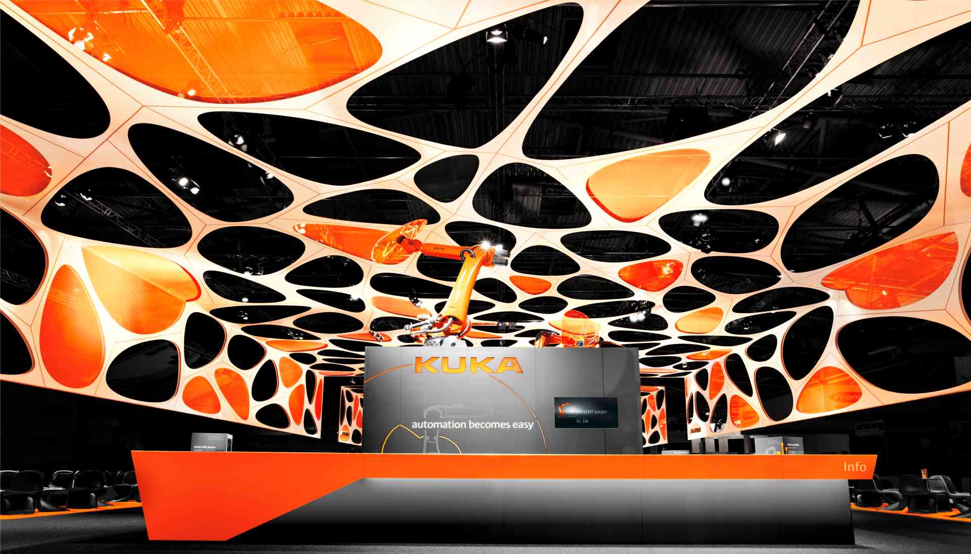 Messestand KUKA, Automatica, 2012