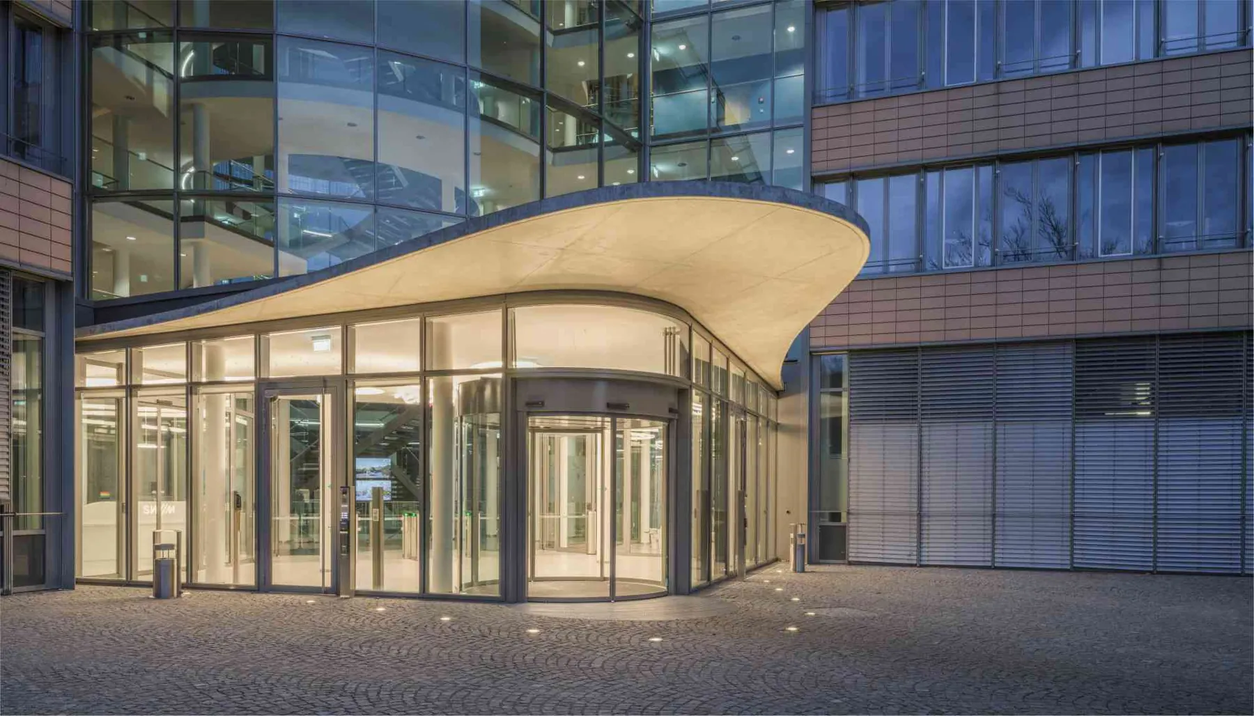 Neuer Haupteingang der Stadtwerke München – BWP Architekten – Projektansicht 1